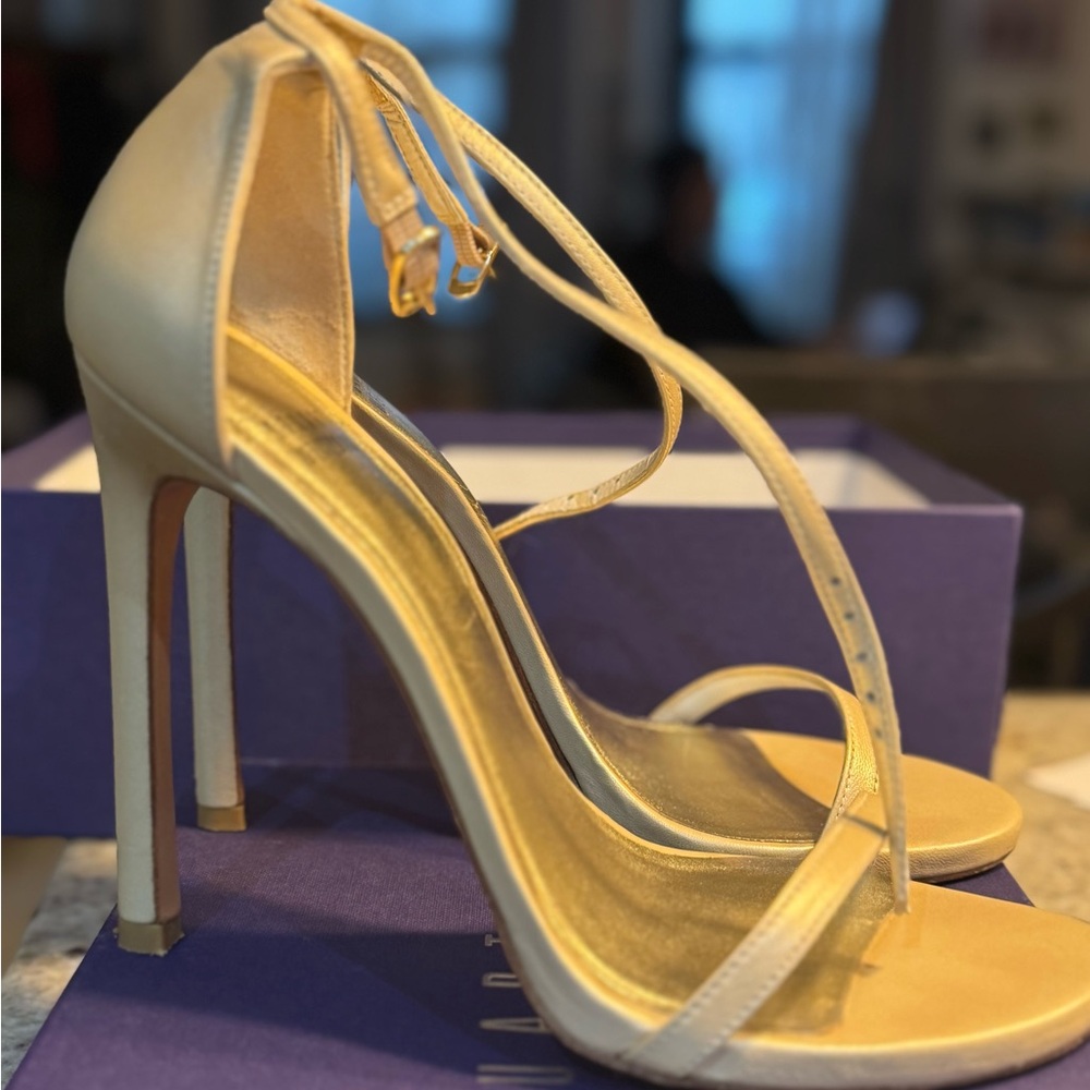 Stuart Weitzman - Nudist - Pale Gold - size 7